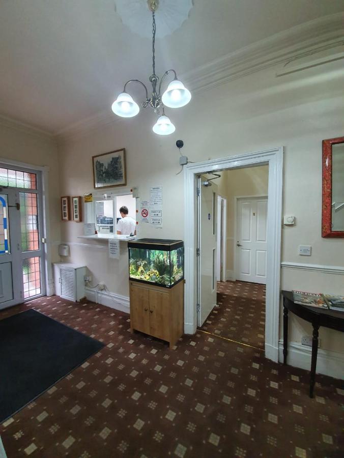The Handforth Lodge Esterno foto