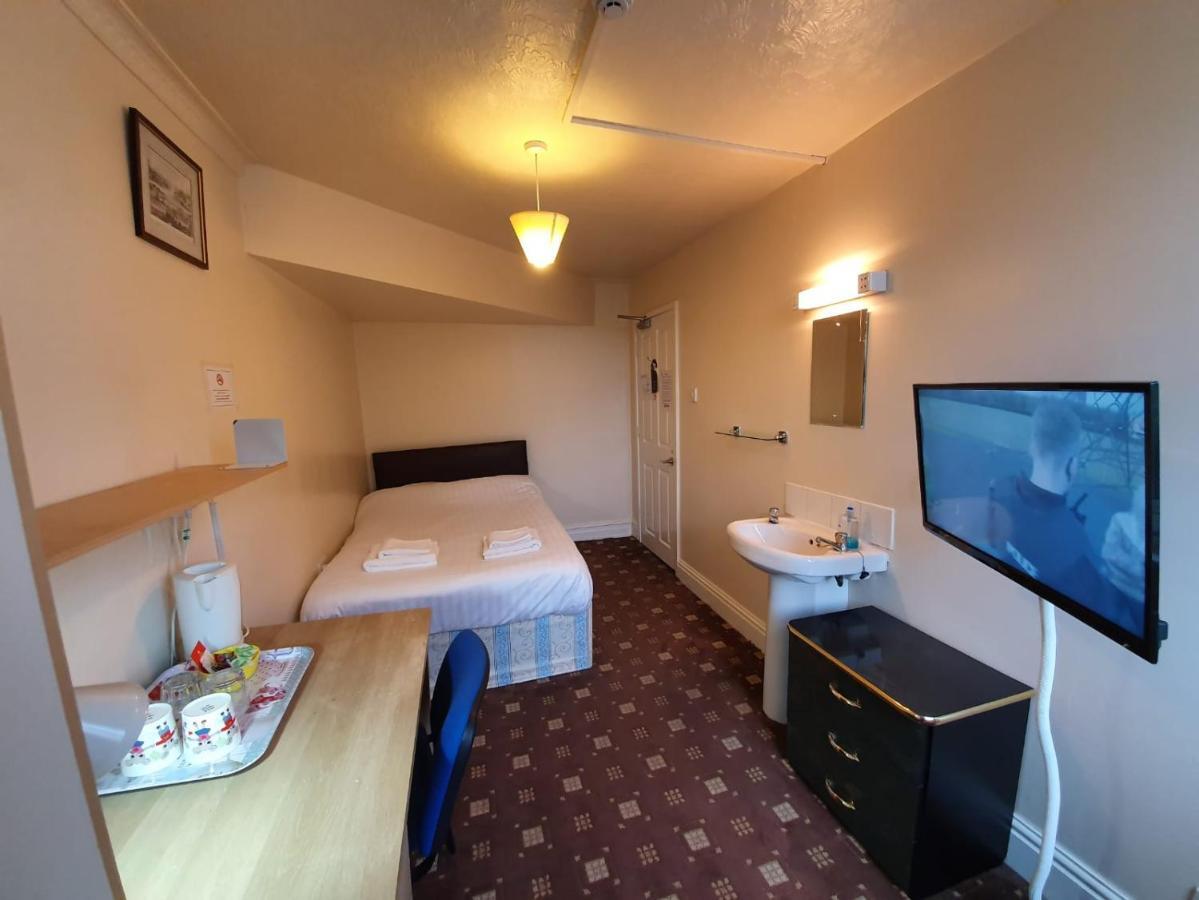 The Handforth Lodge Esterno foto
